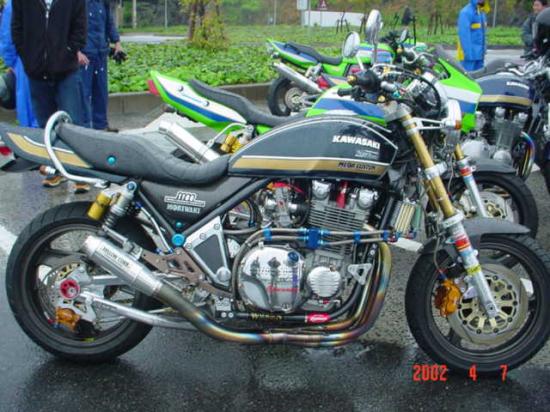 1100 Zephyr