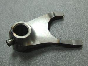Fourchette centrale de boîte pour CB 750