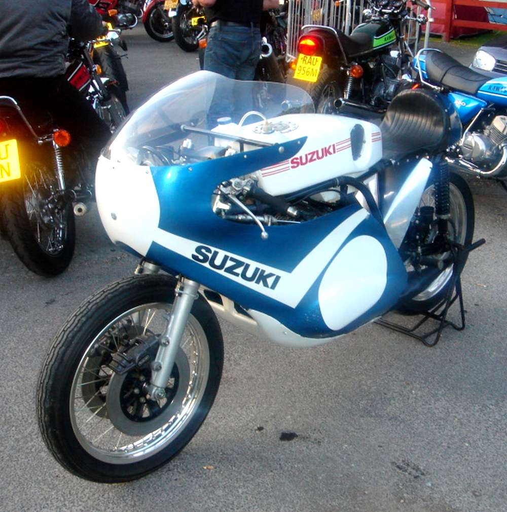 Suzuki TR 750 R1686